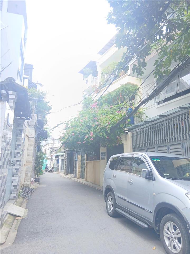 4.3 tỷ xe hơi đậu cổng ngay đh văn lang  38m2  chính chủ gửi một đời xây mới 5 tầng 0862 386 ***