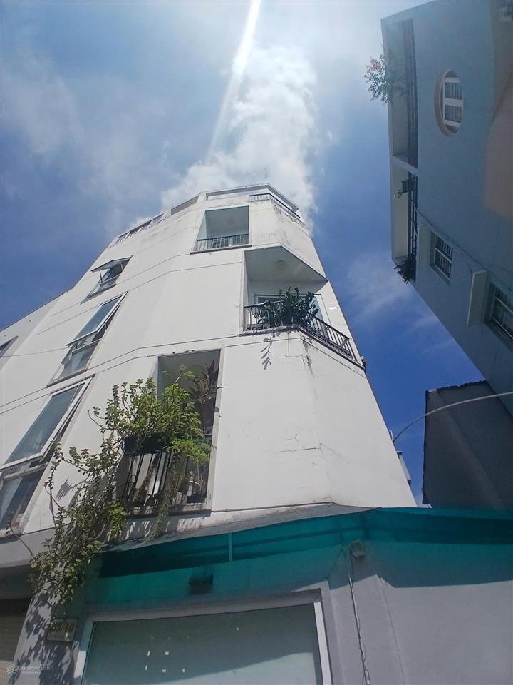 Hơn 6t ngay khu phan xích long  hẻm 4.5m sát mặt tiền nguyễn công hoan  40m2  4 tầng đúc btct