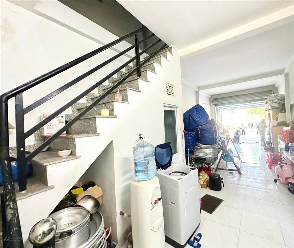 Nhà phố bàu bàng 150m2 shr 1 căn kiot và 3 phòng trọ nằm sát ql 13 đang cho thu nhập 67tr/tháng