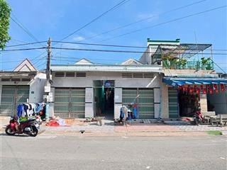 Bán dãy trọ rẻ nhất bến cát 150m2 gồm 1 kiot và 5 phòng nằm sát bệnh viện đang thu nhập 12tr/tháng