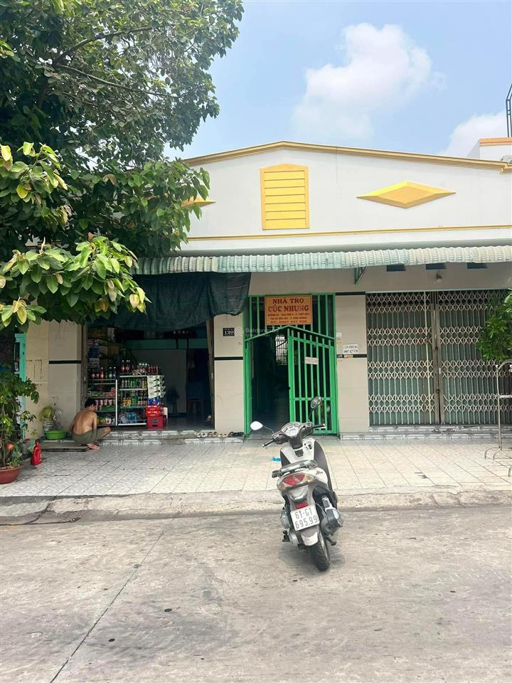 Bán dãy trọ đường n1 mỹ phước dt 300m2 shr nằm sát chợ mỹ phước hiện đang cho thu nhập 16tr/tháng