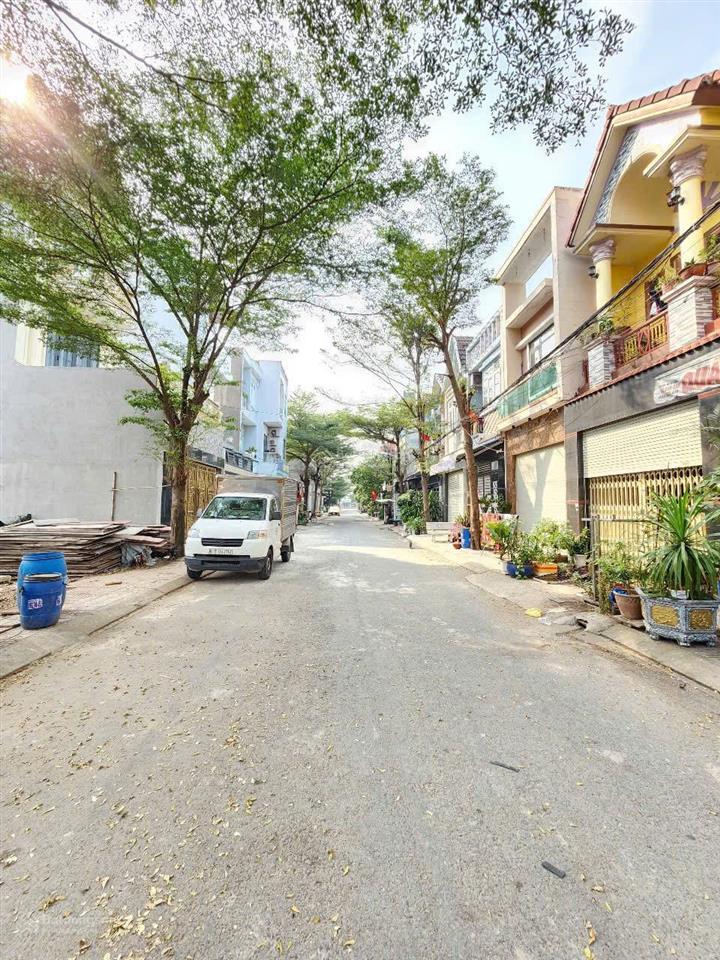 Bán đất ngay kdc sau chợ thành nam 106,2m2 shr, cách đt 743 và chợ thành nam chỉ 100m kdc đông đúc