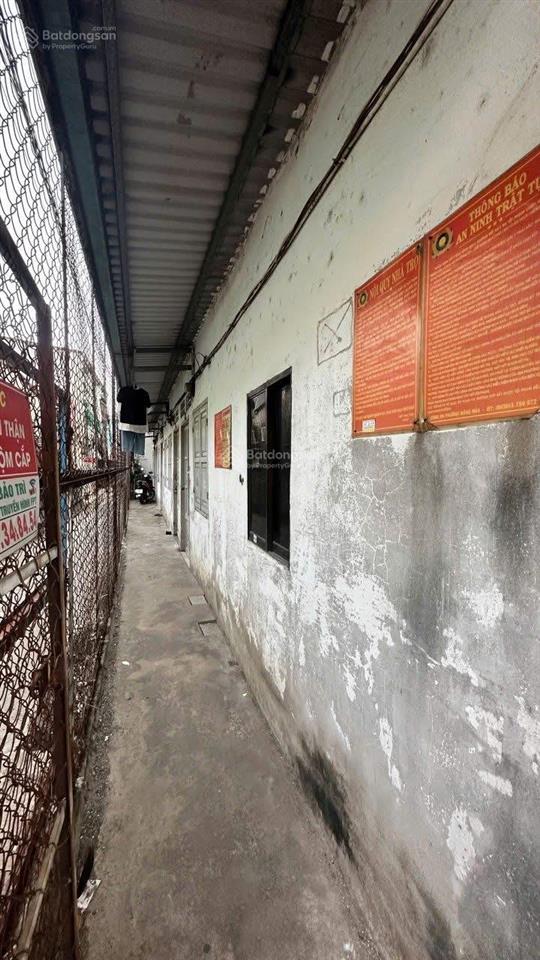 Bán dãy trọ 126m2 1 kiot và 4 phòng trọ ngay làng đại học quốc gia đang cho thu nhập 9tr/tháng