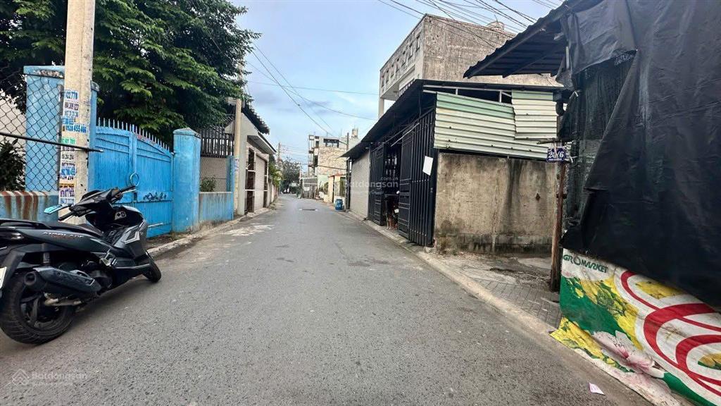 Bán dãy trọ 126m2 1 kiot và 4 phòng trọ ngay làng đại học quốc gia đang cho thu nhập 9tr/tháng