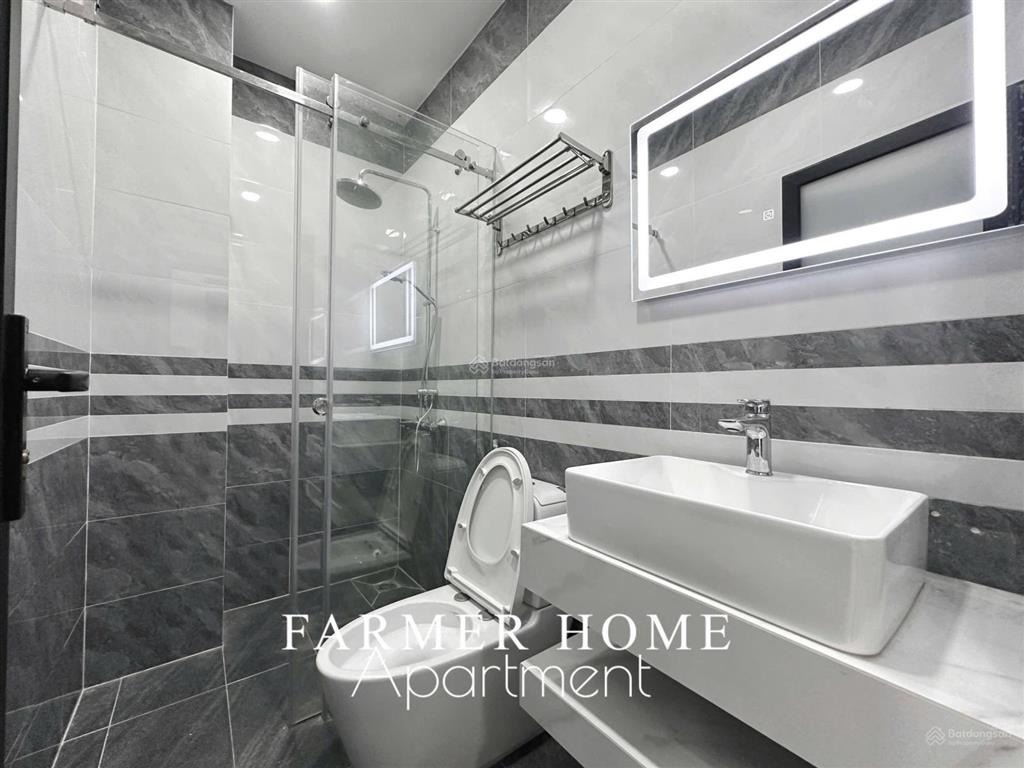 Cho thuê căn hộ full nội thấy có bancol ngay chợ tân định, thảo cầm viên, nhà thờ tân định