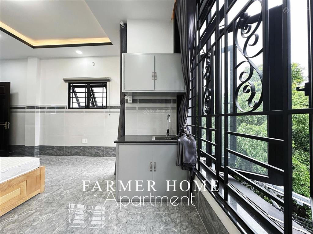 Cho thuê căn hộ full nội thấy có bancol ngay chợ tân định, thảo cầm viên, nhà thờ tân định