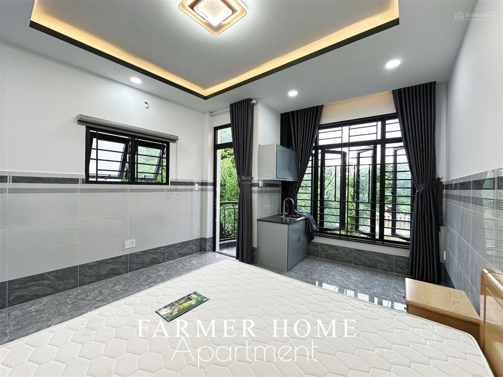 Cho thuê căn hộ full nội thấy có bancol ngay chợ tân định, thảo cầm viên, nhà thờ tân định