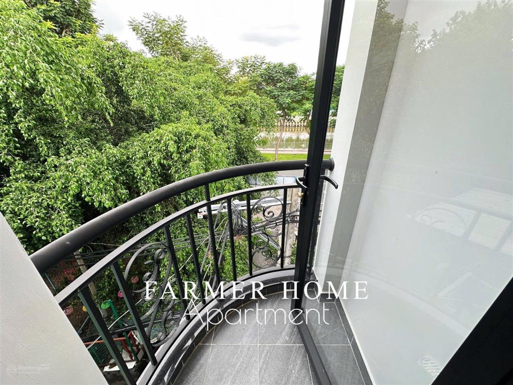 Cho thuê căn hộ full nội thấy có bancol ngay chợ tân định, thảo cầm viên, nhà thờ tân định