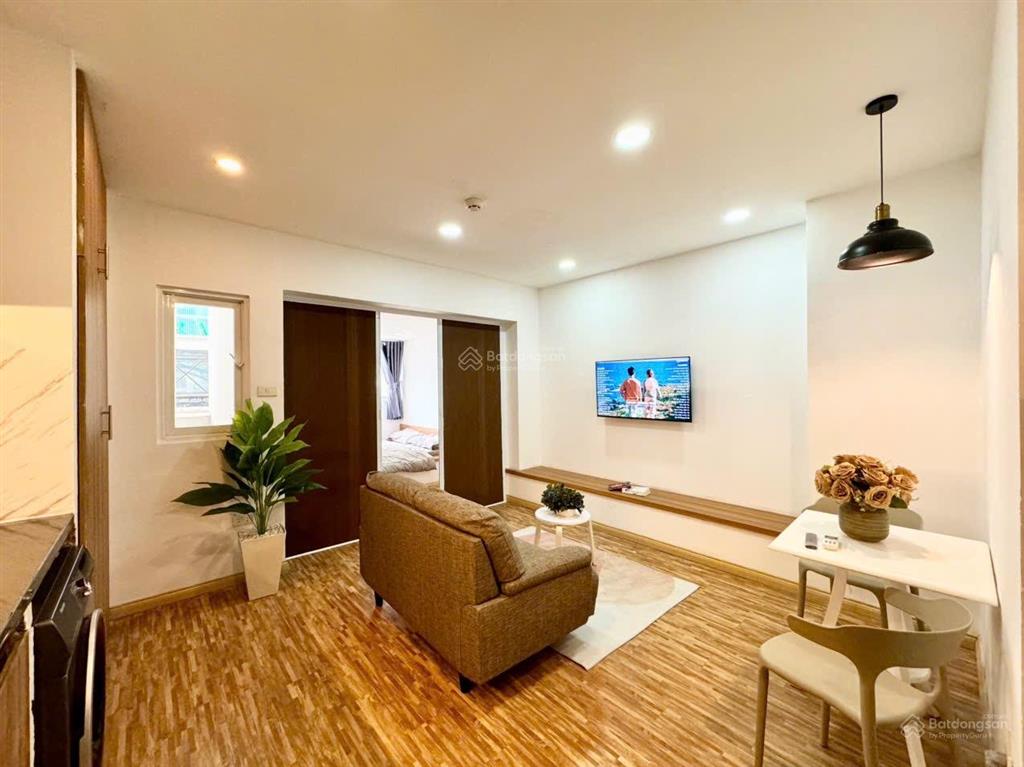 Cho thuê căn hộ full nội thất có máy giặt riêng ngay chợ tân địnhtoà viettelcông viên lê băn tám