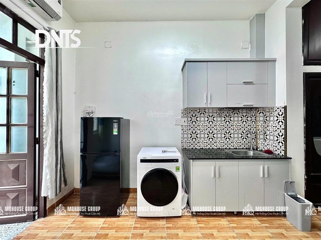 Cho thuê căn hộ full nội thất có bancol ngay công viên lê văn tám, chợ tân định, thảo cầm viên, isb