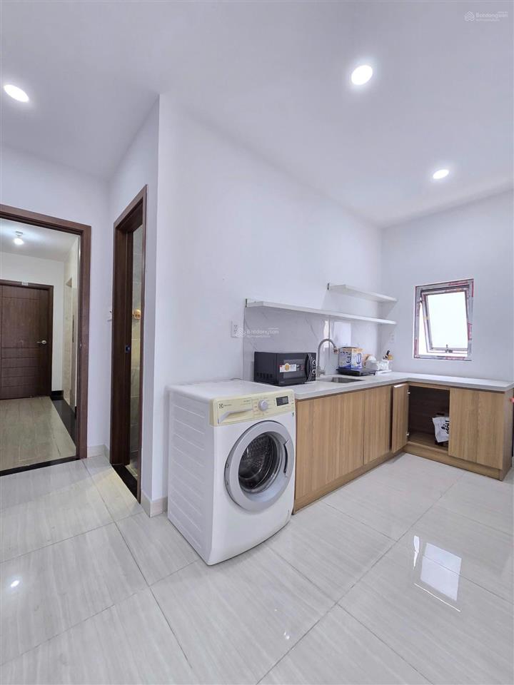 Căn hộ 1 phòng ngủ bancol tách bếp ngay viện isb, thảo cầm viên, chợ tân định, công viên lê văn tám