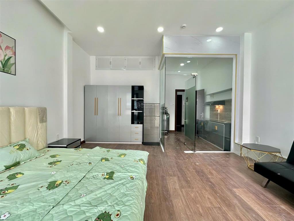 Căn hộ 1 phòng ngủ full nội thất ngay ueh, học viện hàng không, cầu lê văn sỹ, cầu công lý
