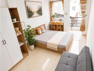 Cho thuê căn hộ full nội thất có bancol ngay chợ tân định, isb, ueh, công viên lê văn tám