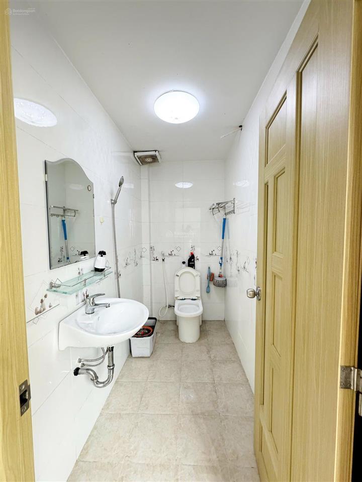 Căn hộ full nội thất ngay chợ tân định, đại học isb, công viên lê văn tám, ueh, thảo cầm viên
