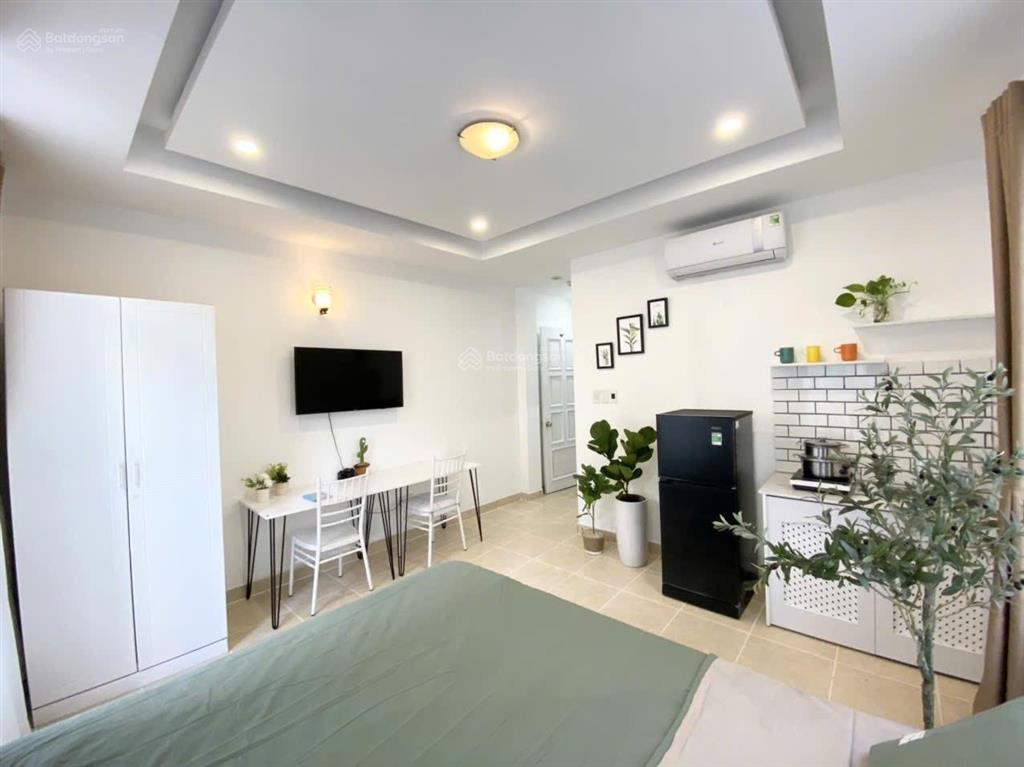 Căn hộ full nội thất ngay chợ tân định, đại học ueh, isb, công viên lê văn tám, thảo cầm viên