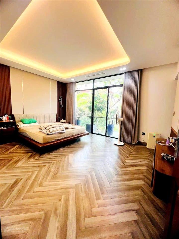 Bán gấp biệt thự tây nam linh đàm 219m*5t, mt 10.5m, view công viên, không gian sống xanh chỉ 69 tỷ