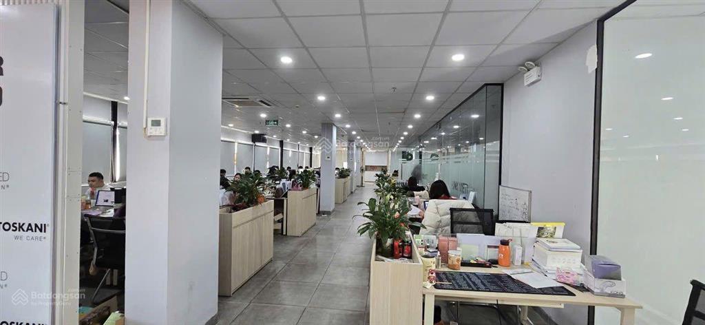 Bán tòa văn phòng lô góc mặt phố vũ tông phan 308m*10t, mt 10.5m thông sàn đẳng cấp chỉ 145 tỷ.