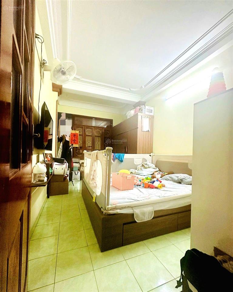 Bán nhà giáp bát, ngõ thông, 2 thoáng, 10m ra ô tô tránh, 25m*4t chỉ 6 tỷ, không quy hoạch, hiếm