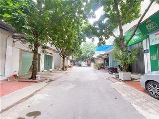 Hàng xóm park city hà đông 55m2, 4tầng giá 12tỷ. phân lô vỉa hè giá còn thương lượng mạnh