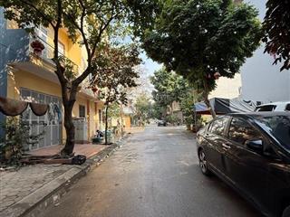 Bán đất phân lô dịch vụ la khê ngay sát cổng pack city 11tỷ 50m2,mt5m. giá đẹp còn thương lượng