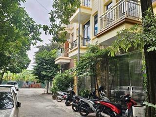 Bán nhà 4tầng cạnh himlam vạn phúc 56m2,4tầng giá 11.5tỷ. phân lô vỉa hè ôtô đậu đỗ, kinh doanh