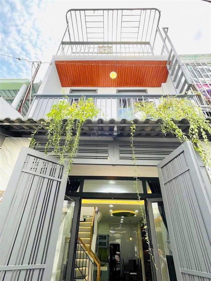 Bán nhà giá ngộp 2,8 tỷ/60m2  nam kỳ khởi nghĩa  gần chùa vĩnh nghiêm, sổ riêng, hẻm xe hơi