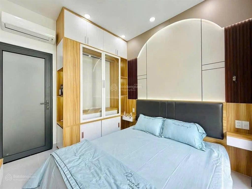 Bán nhà đường cao thắng  gần chợ bàn cờ  giá 4,55 tỷ/70m2  ô tô vào tận nhà  sổ hồng riêng