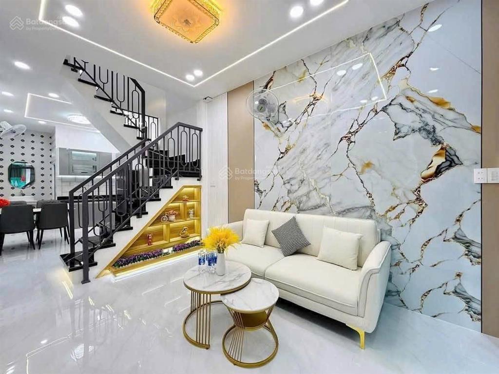 Bán nhà đường cao thắng  gần chợ bàn cờ  giá 4,55 tỷ/70m2  ô tô vào tận nhà  sổ hồng riêng