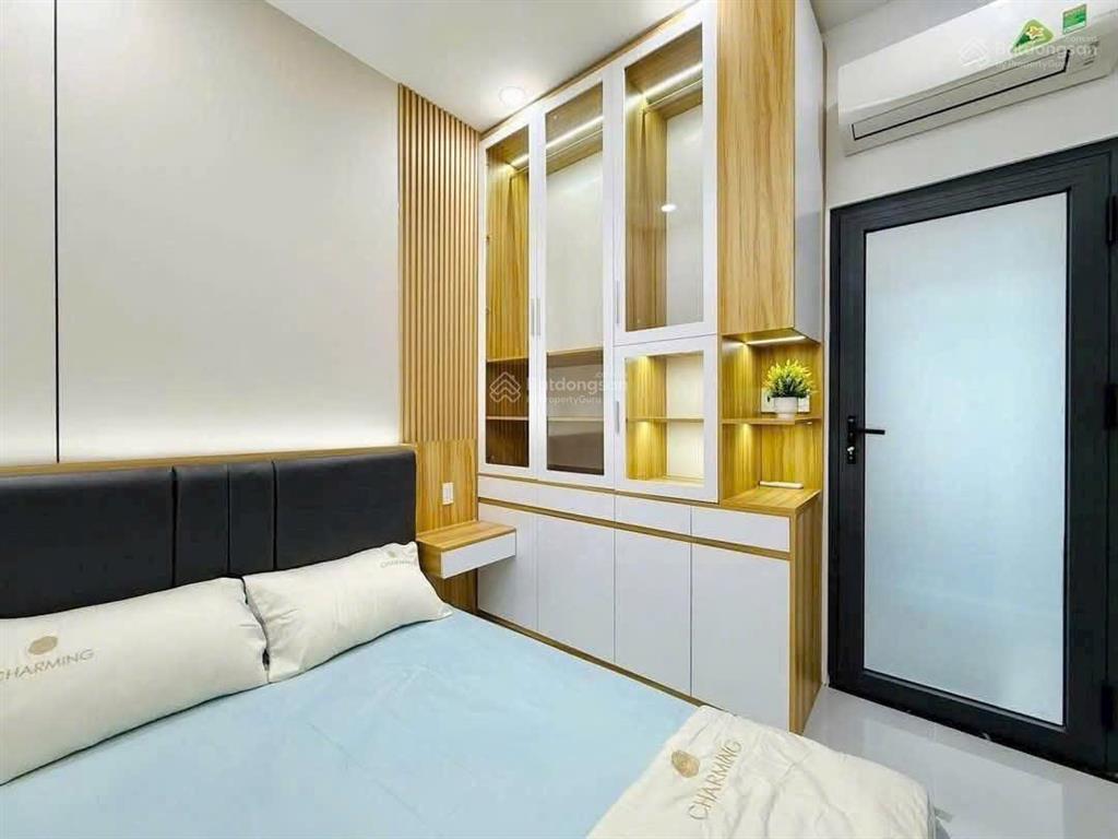 Bán nhà đường cao thắng  gần chợ bàn cờ  giá 4,55 tỷ/70m2  ô tô vào tận nhà  sổ hồng riêng