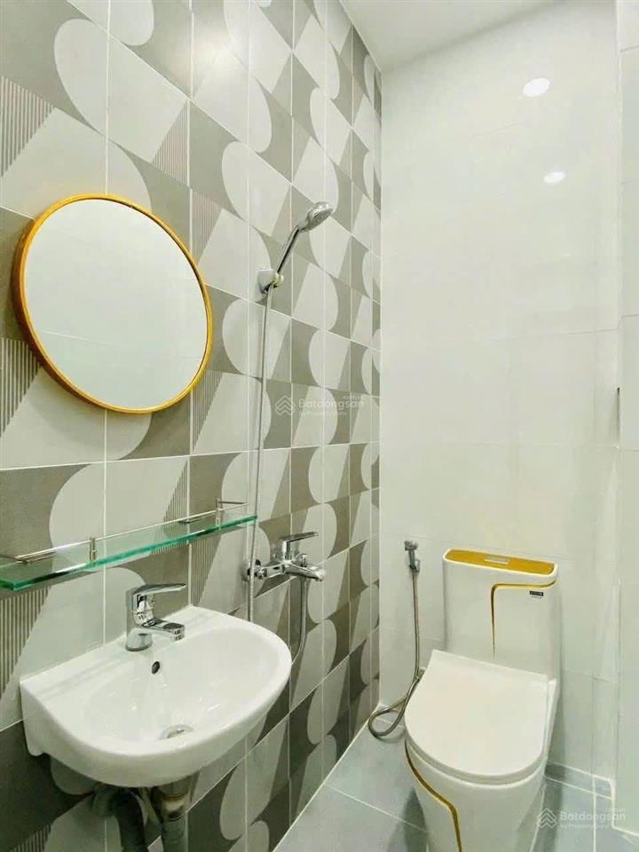 Bán nhà đường cao thắng  gần chợ bàn cờ  giá 4,55 tỷ/70m2  ô tô vào tận nhà  sổ hồng riêng
