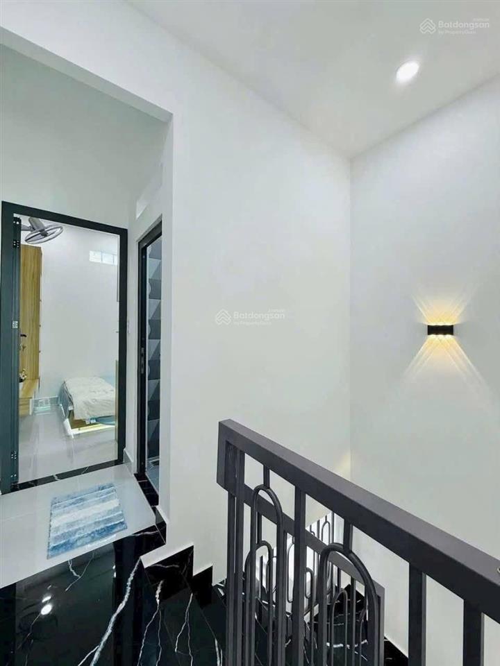 Bán nhà đường cao thắng  gần chợ bàn cờ  giá 4,55 tỷ/70m2  ô tô vào tận nhà  sổ hồng riêng