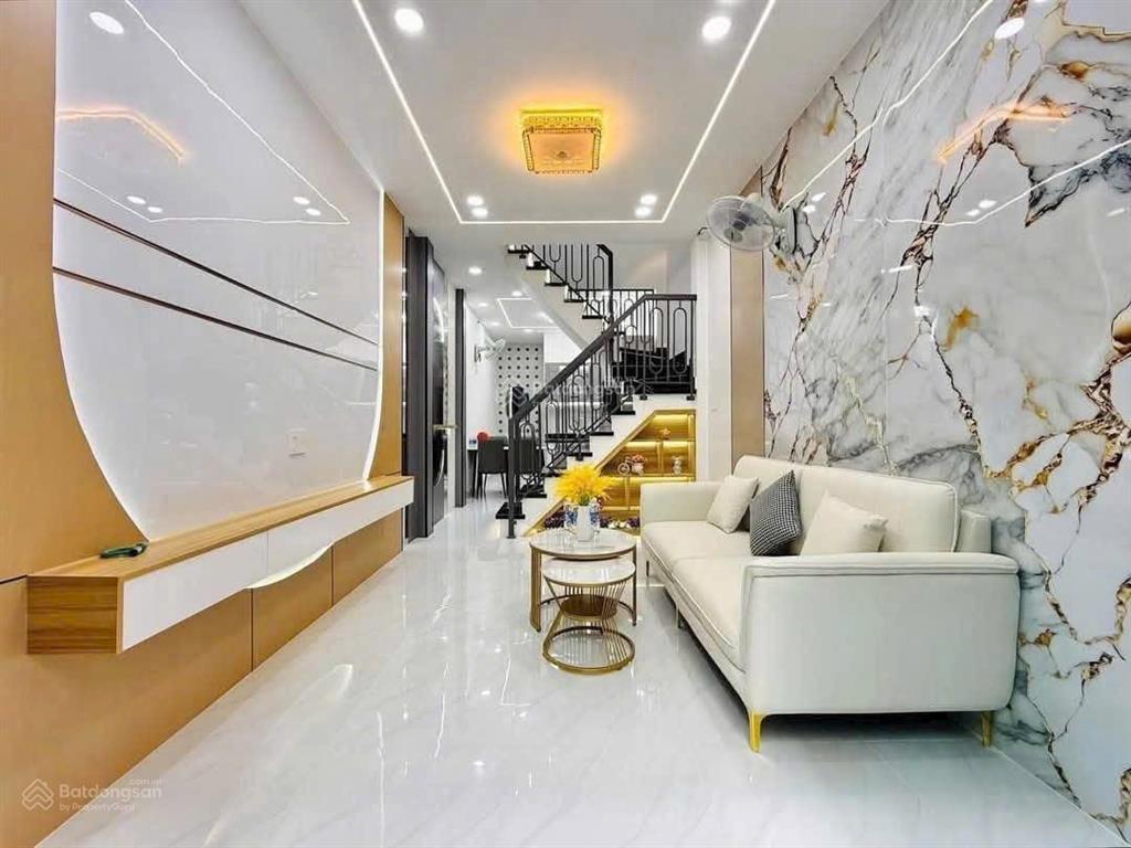 Bán nhà đường cao thắng  gần chợ bàn cờ  giá 4,55 tỷ/70m2  ô tô vào tận nhà  sổ hồng riêng