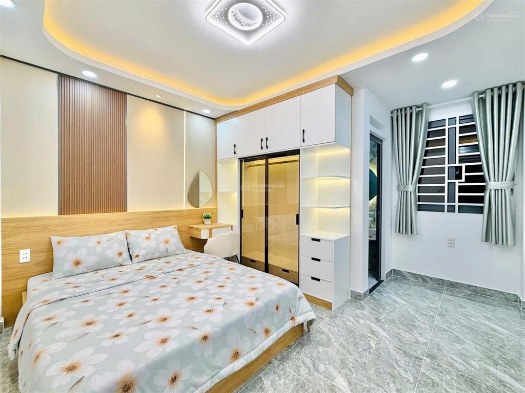 Bán nhà giá ngộp 67,5m2  3 tháng 2, quận 10  gần bv nhi đồng, sổ riêng, dòng tiền sẵn