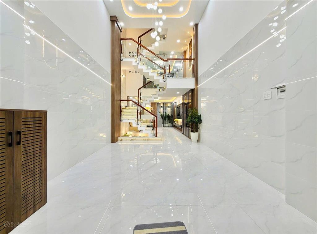Bán nhà giá ngộp 67,5m2  3 tháng 2, quận 10  gần bv nhi đồng, sổ riêng, dòng tiền sẵn