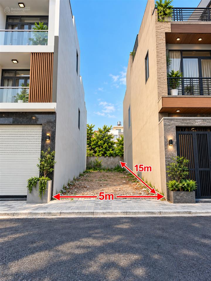 Bán đất quận 10  giá 4,25 tỷ/75m2  ba tháng hai  gần ga sài gòn  hẻm xe hơi 6m  sổ riêng