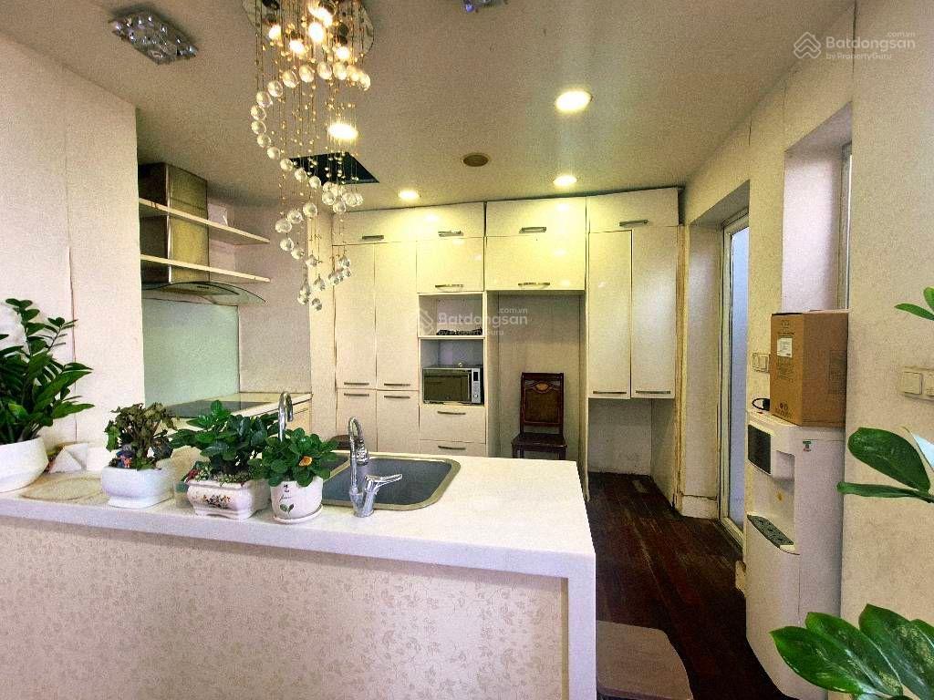 Bán căn hộ tòa r4 goldmark city hồ tùng mậu, 110m2, 9.8 tỷ, 3 pn, 2wc, sổ đỏ, nội thất sang trọng.