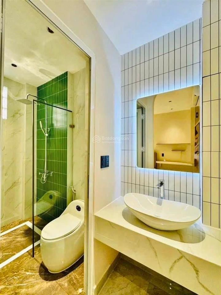 Bán nhà gần chợ trần hữu trang, p11, phú nhuận  1t2l + st  5.9 tỷ/72m2 nhà rộng, sẵn sổ, 4pn