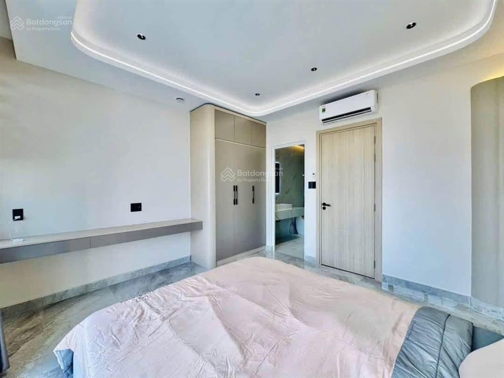 Bán nhà gần chợ trần hữu trang, p11, phú nhuận  1t2l + st  5.9 tỷ/72m2 nhà rộng, sẵn sổ, 4pn