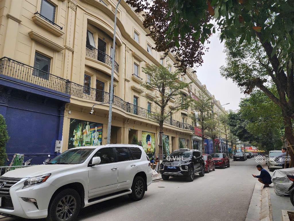 Nhà phố nguyễn xiển 118m2, 6 tầng căn góc 3 mặt thoáng view thoáng kinh doanh vip