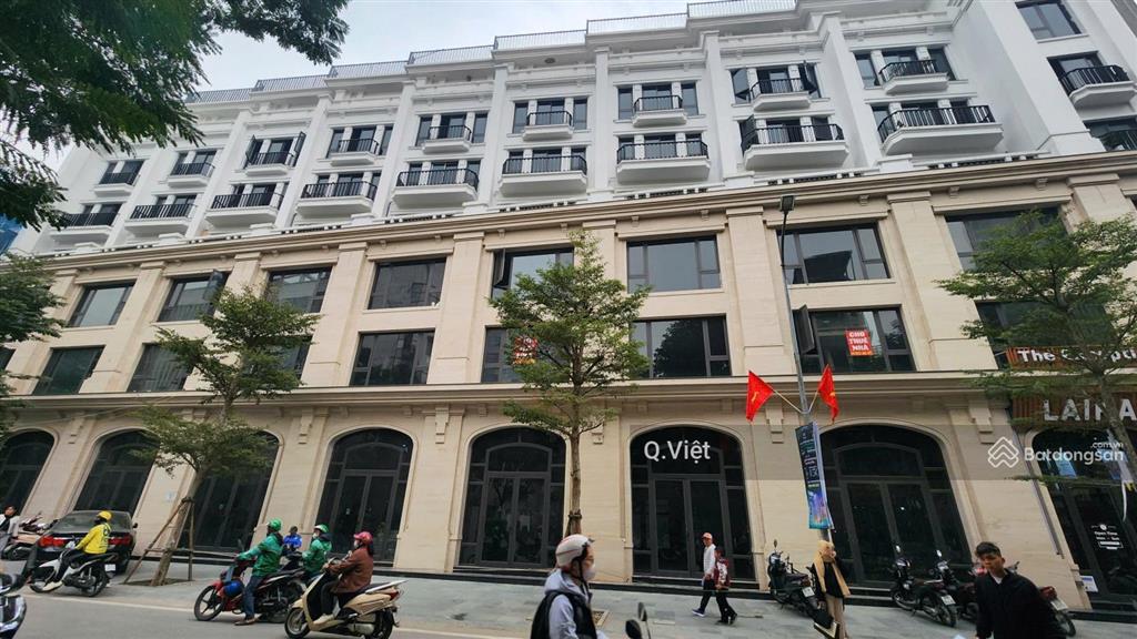 Nhà mặt phố chùa láng 121m² 10 tầng 2 mặt phố view thoáng, gần hồ, kinh doanh đỉnh