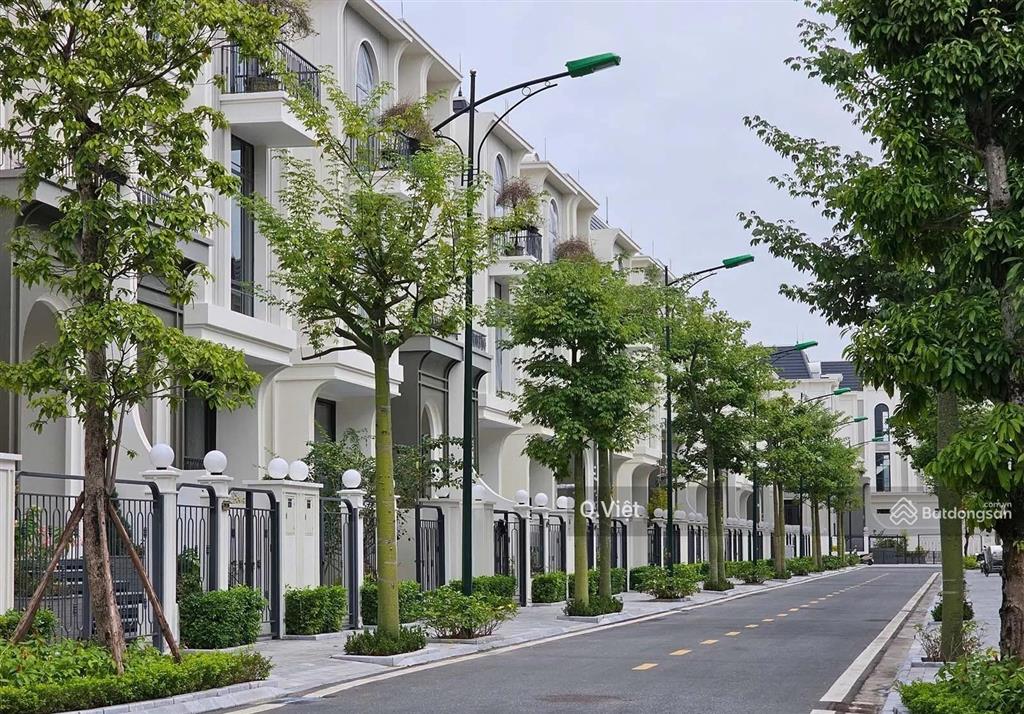 Biệt thự ciputra khu p 180m2 4 tầng có hầm mặt tiền 9m, căn vip đẹp view hồ