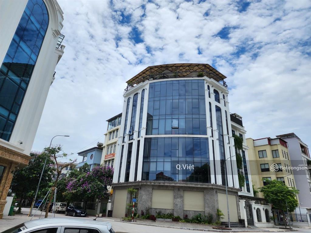 Căn góc nhà phố nguyễn xiển 165m 9 tầng có hầm hàng hiếm