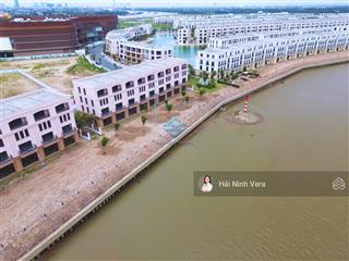Sử dụng thêm gần 100m² sân vườn riêng ngay sau nhà tại liền kề đảo vua vinhomes vũ yên đv14