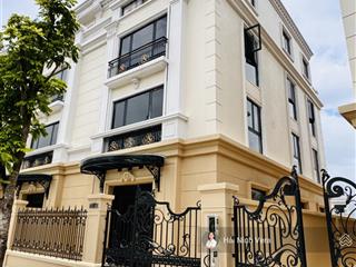 Song lập trước nhà là công viên, sau nhà là sông tự nhiên nơi nghỉ dưỡng tại vinhomes vũ yên