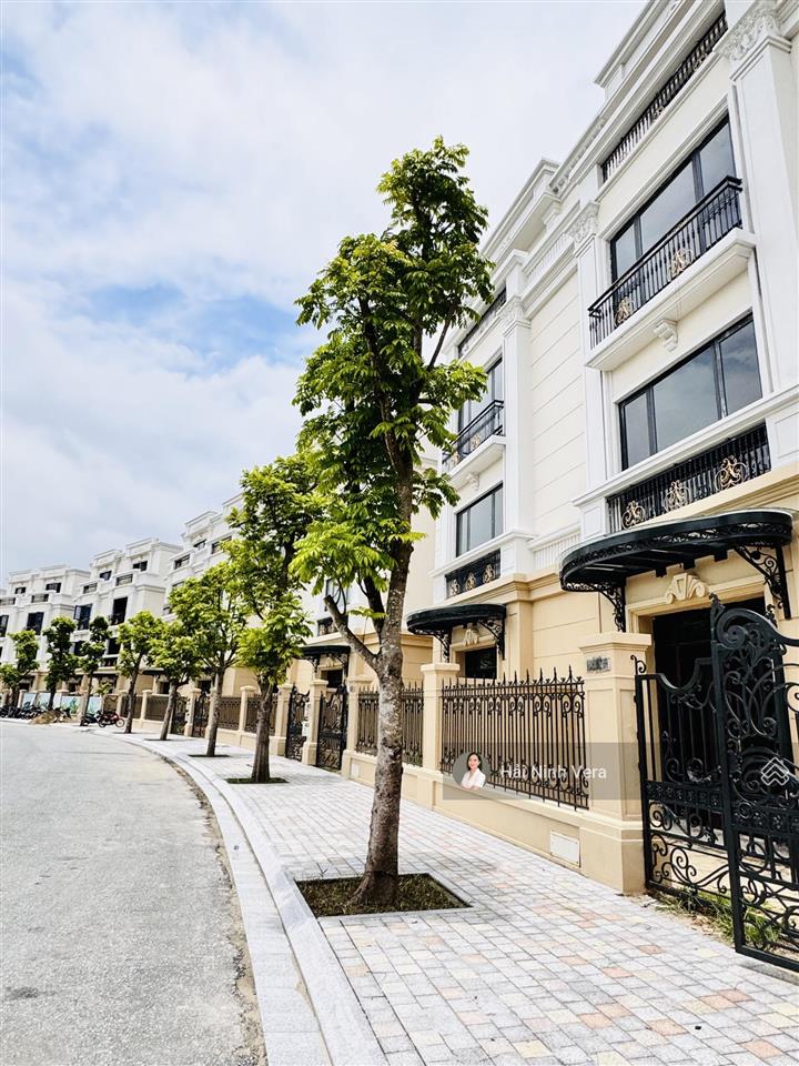 Song lập trước nhà là công viên, sau nhà là sông tự nhiên nơi nghỉ dưỡng tại vinhomes vũ yên