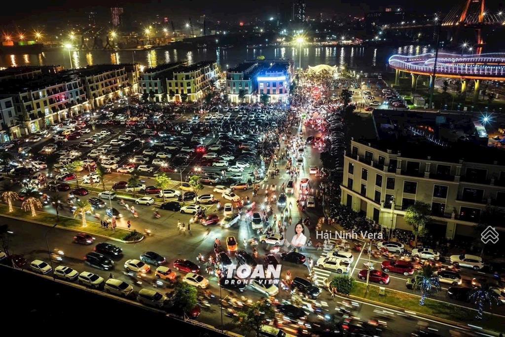 Hiếm có shophouse nào vừa sở hữu gần 200m² sân vườn riêng đường tương lai 36m tại vinhomes vũ yên