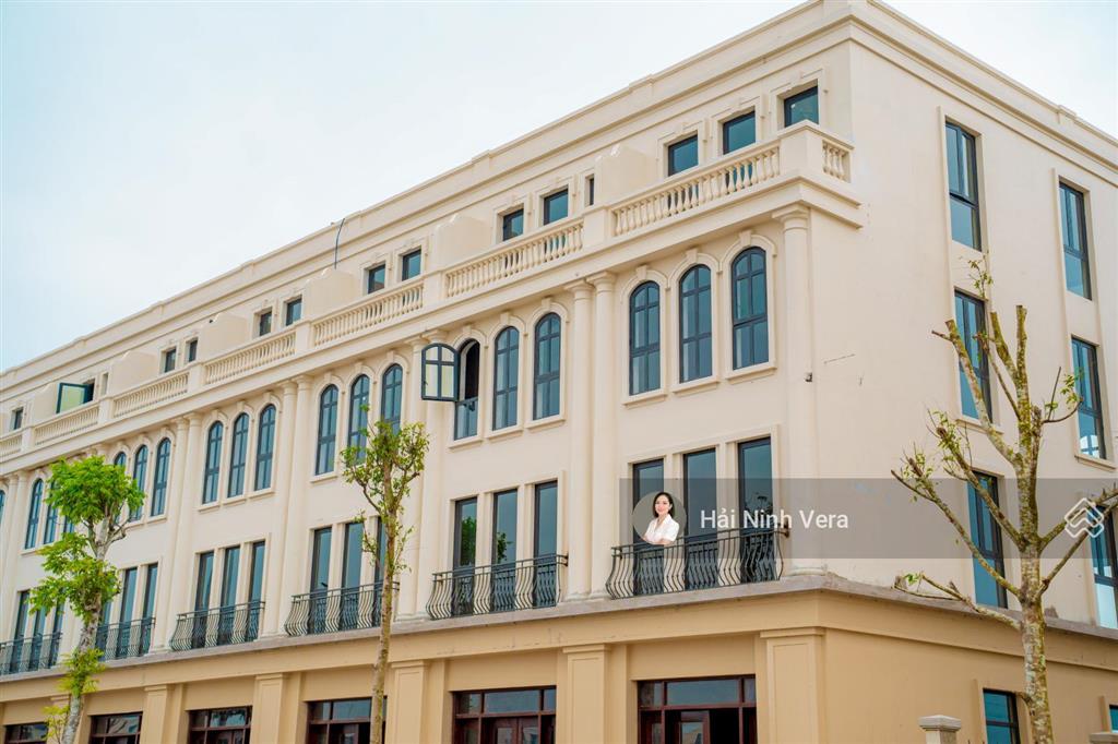 Bán liền kề phân khu quý tộc qt07 giá tốt vinhomes royal island vũ yên, hải phòng