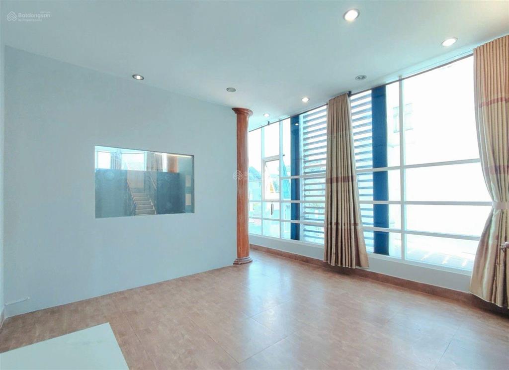 Bán tòa nhà 6 tầng đường ô tô 8m căn góc tại khu vip lạc long quân tổng dtsd 274m2 chỉ hơn 11 tỷ