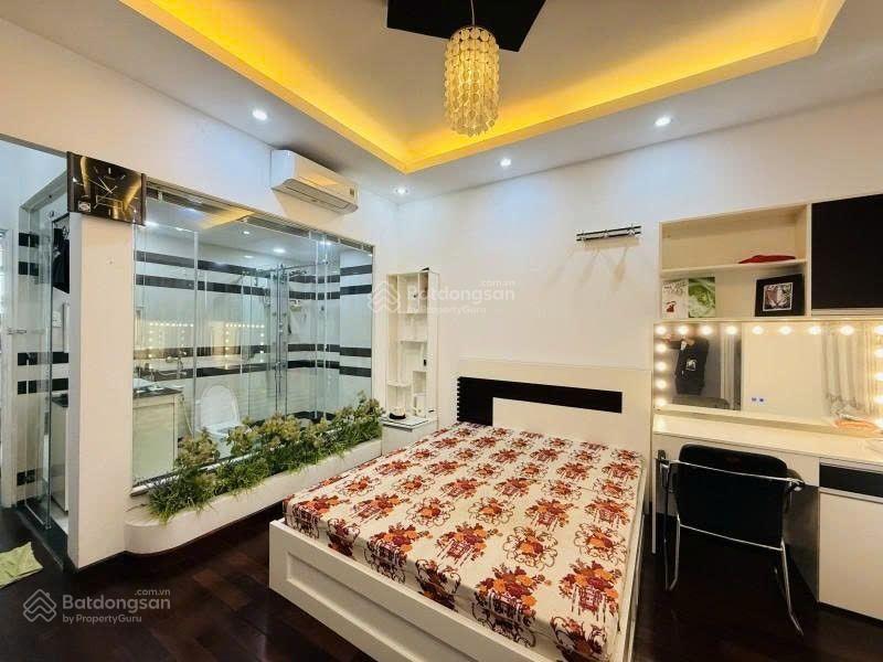 Bán gấp nhà đẹp 5 tầng 80m2 chỉ nhỉnh 12 tỷ cư xá phú lâm quận 6