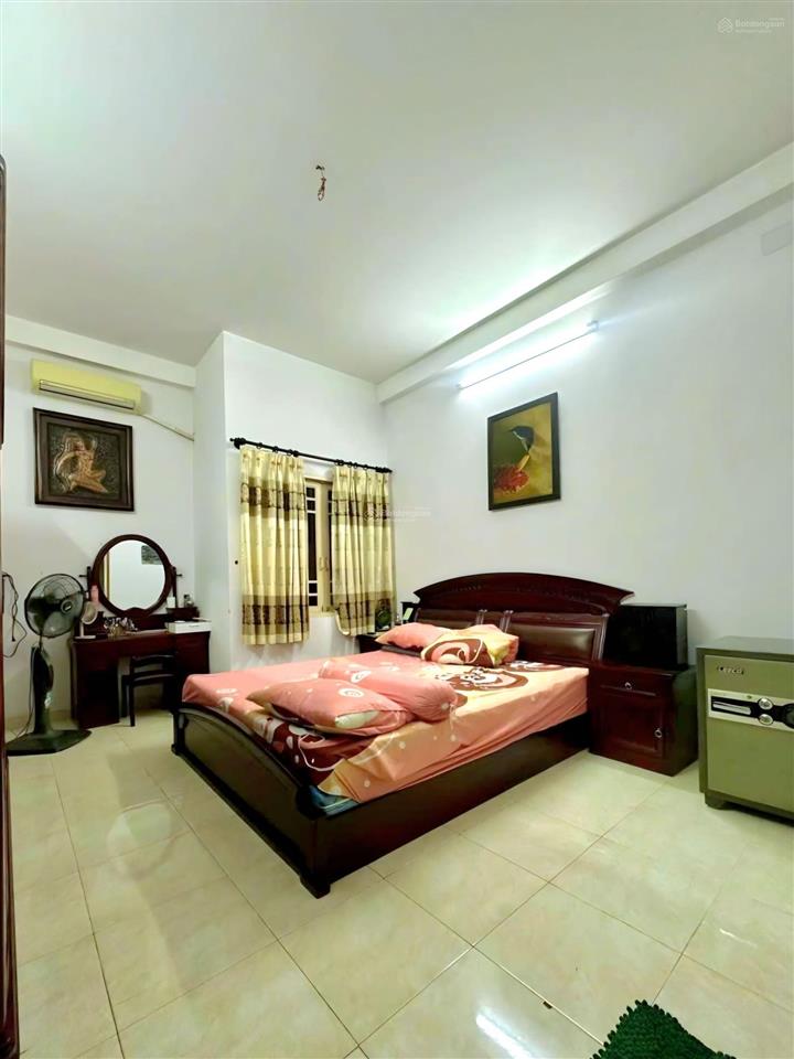Bán nhà bàu cát  mặt tiền đường rộng 12m  vỉa hè 3m  nhà đẹp 62m2 (4 x 16) 3 tầng chỉ 13 tỷ